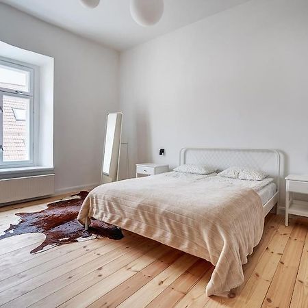 Spacious 2-Bedroom Flat In Old Town By Urban Rent ヴィリニュス エクステリア 写真