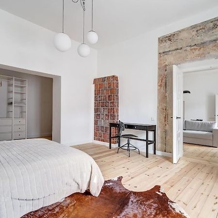 Spacious 2-Bedroom Flat In Old Town By Urban Rent ヴィリニュス エクステリア 写真