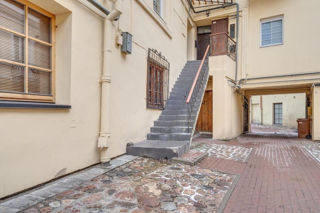 Spacious 2-Bedroom Flat In Old Town By Urban Rent ヴィリニュス エクステリア 写真