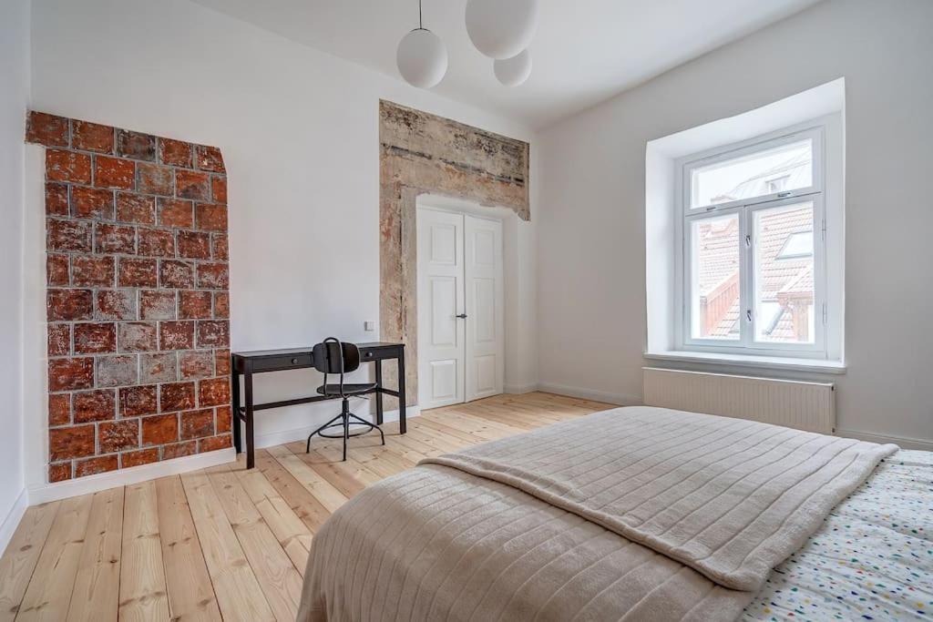Spacious 2-Bedroom Flat In Old Town By Urban Rent ヴィリニュス エクステリア 写真