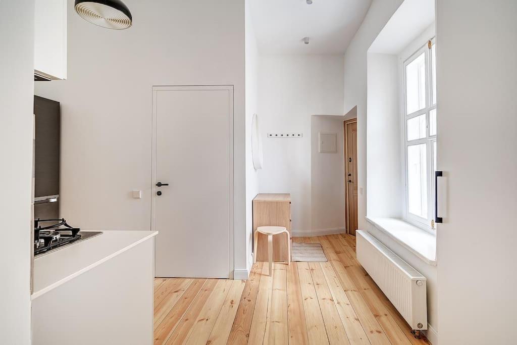 Spacious 2-Bedroom Flat In Old Town By Urban Rent ヴィリニュス エクステリア 写真