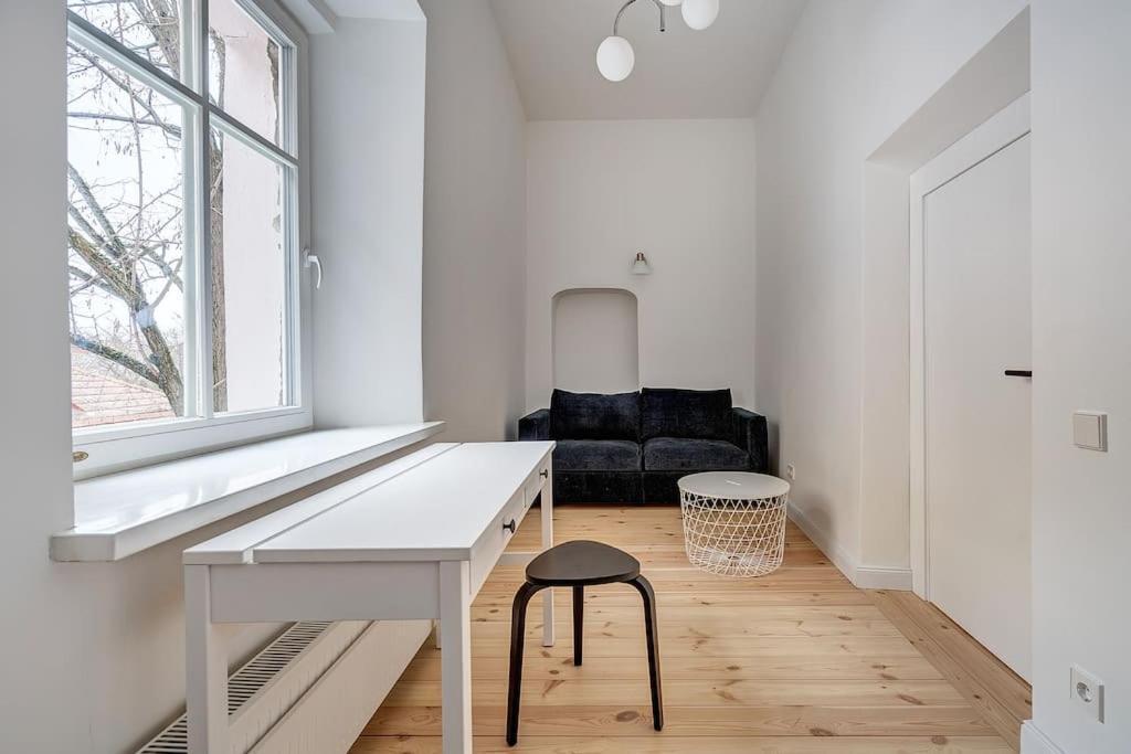 Spacious 2-Bedroom Flat In Old Town By Urban Rent ヴィリニュス エクステリア 写真